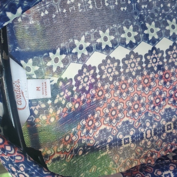 Candie's Long Sleeve Casual Vneck Button Down Sz. M Blouse Tunic - Picture 3 of 13